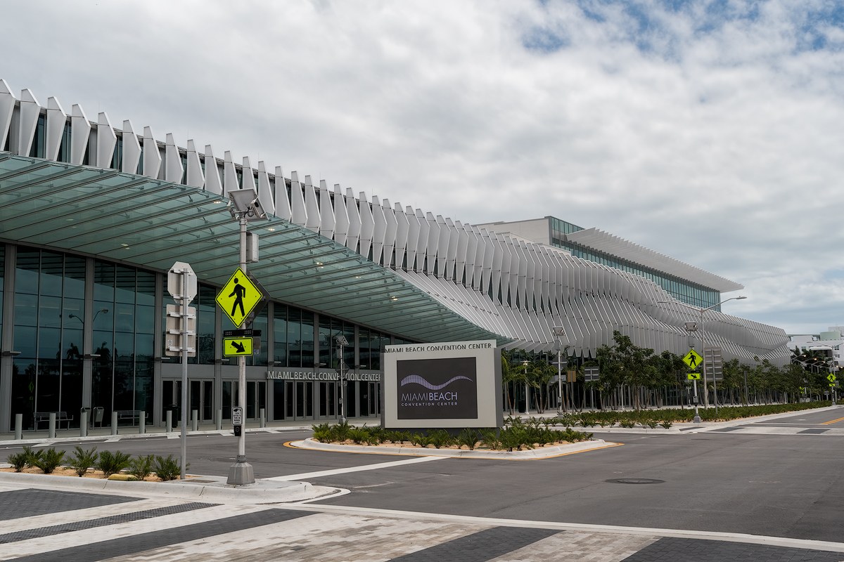 Venue: Miami Beach Convention Center (2019).