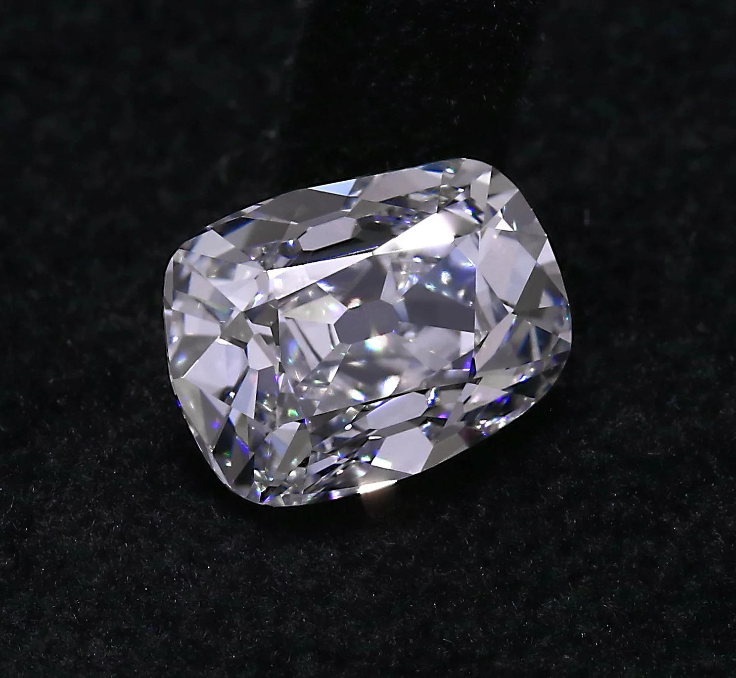 Golconda Diamonds: Origin, Type IIa and the Limits of the Label